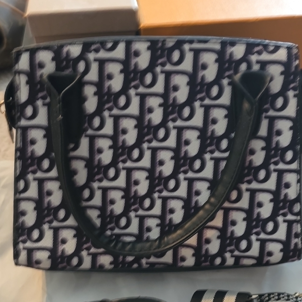 D Black and White Oblique Logo Tote with Gold CD Accent - Picture 3 of 9